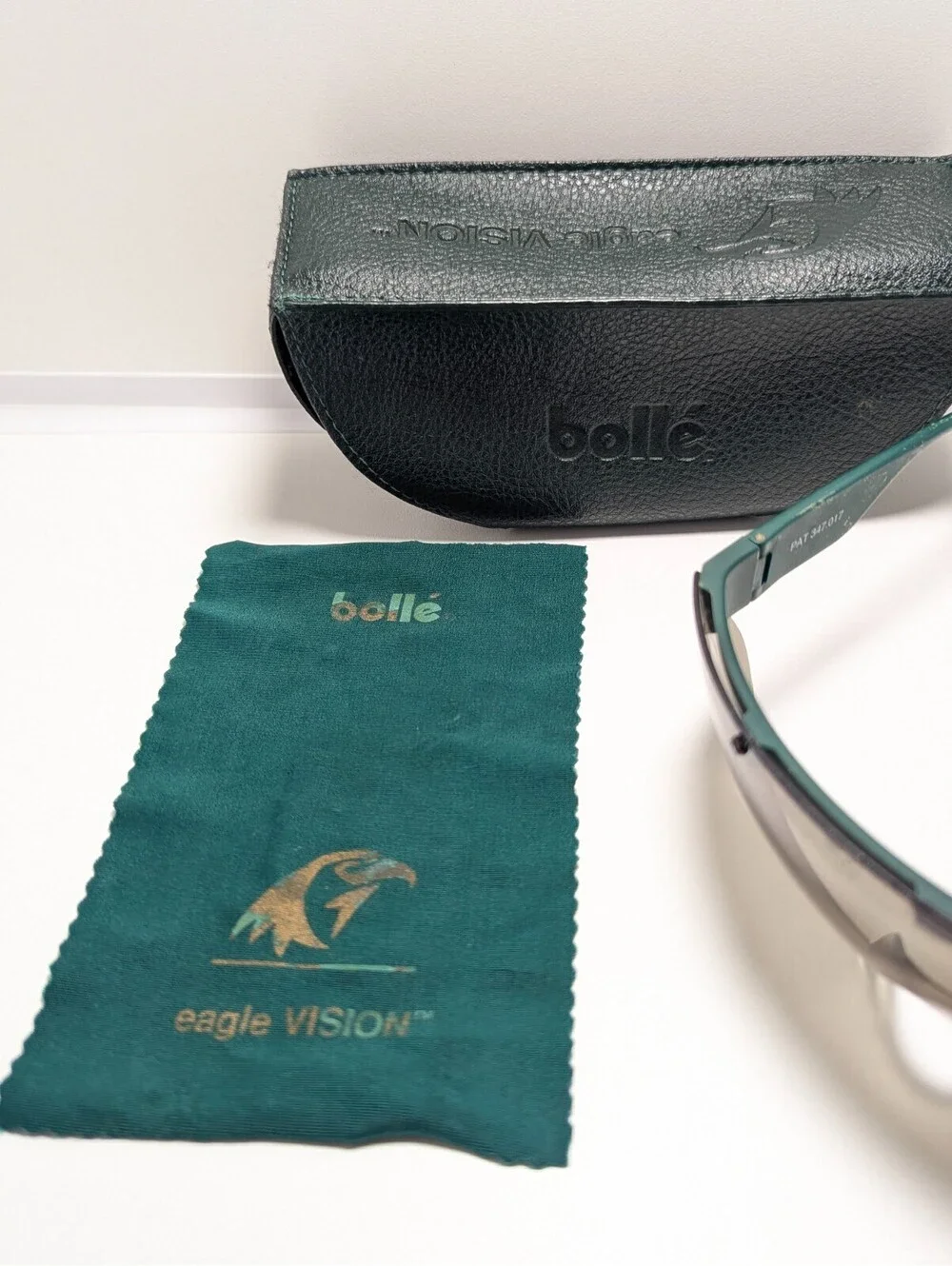 Bollé PAT 347.017 Outdoor Gray UV Green Classic Shield Unisex Sports Sunglasses